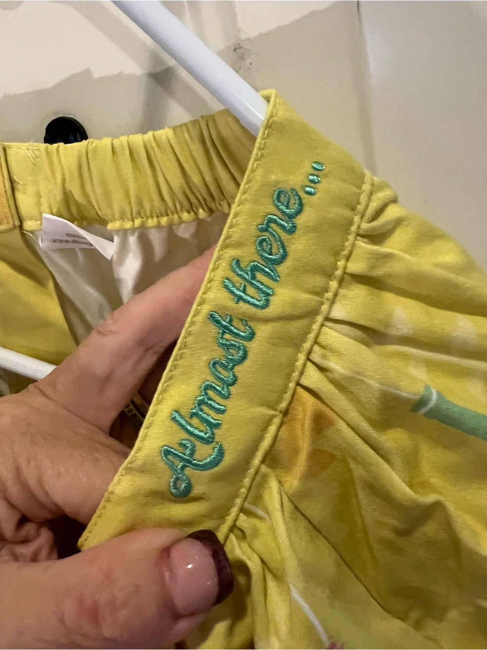 Loungefly Yellow Disney Stitch Shoppe Princess & Frog 🐸 Women's Skirt - Picture 2 of 3